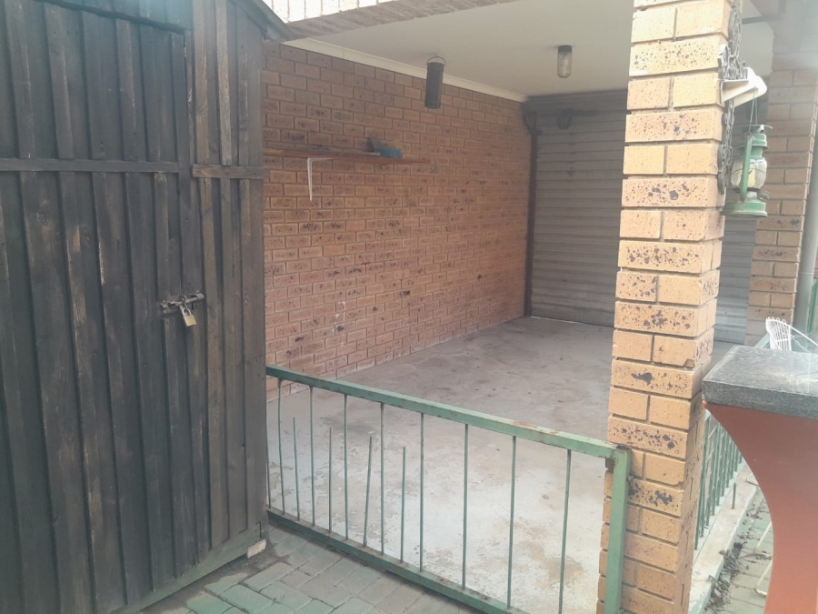 2 Bedroom Property for Sale in Bodorp North West